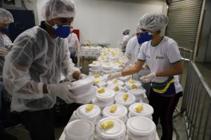 Imagem da notícia - Restaurantes e Cozinhas Populares do Governo do Amazonas voltam a funcionar como pontos de recebimento de refeições