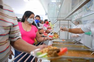 Imagem da notícia - Prato Cheio de Manacapuru: primeiro mês de funcionamento tem 2 mil cadastros e 8 mil refeições servidas