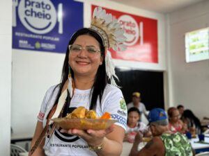 Imagem da notícia - Festival de Parintins 2024: Prato Cheio entra no clima do boi-bumbá na Ilha Tupinambarana