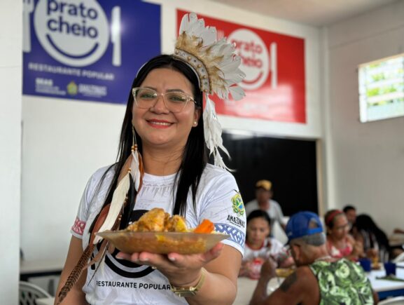 Festival de Parintins 2024: Prato Cheio entra no clima do boi-bumbá na Ilha Tupinambarana