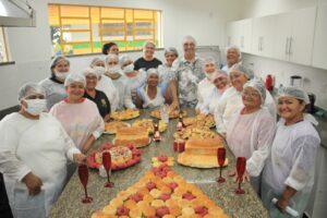 Imagem da notícia - Projeto Padaria Artesanal realiza última aula de 2024 com receitas de pães natalinos