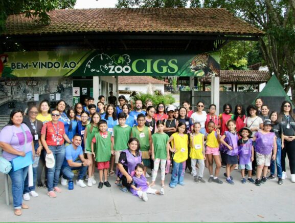 Visita ao zoológico encanta crianças na Colônia de Férias de Centro de Convivência da Família da ADS